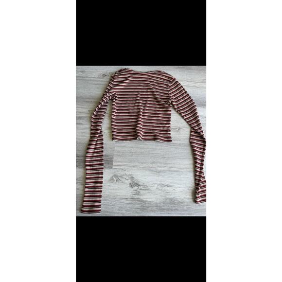 Women Junior NWOT Brandi Melville Long Sleeve Crop Top One Size Red Brown #477 - Picture 3 of 5